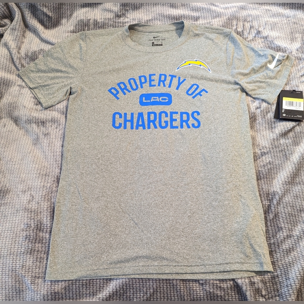 Nike LA Chargers women's short sleeve shirt Sz: S NWT